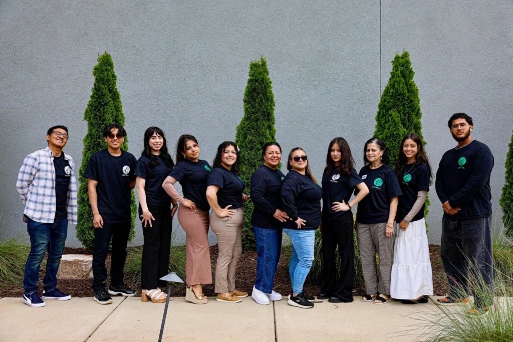 Greater Life Español — church photo or information