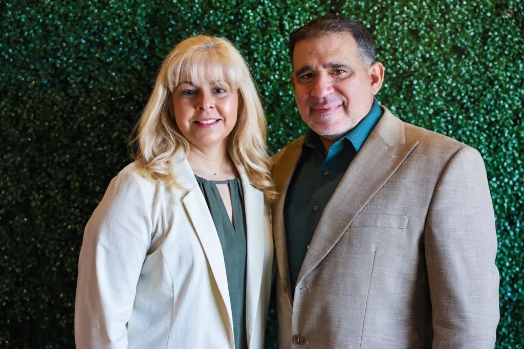 Greater Life Español — church photo or information